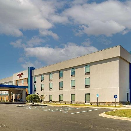 Hampton Inn Moultrie Bagian luar foto