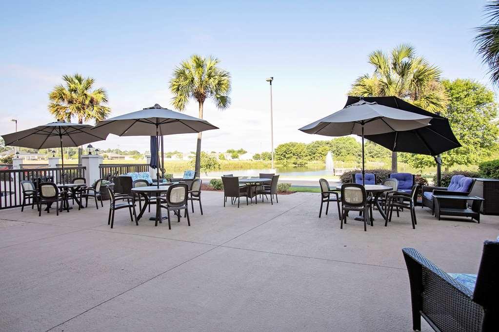 Hampton Inn Moultrie Bagian luar foto