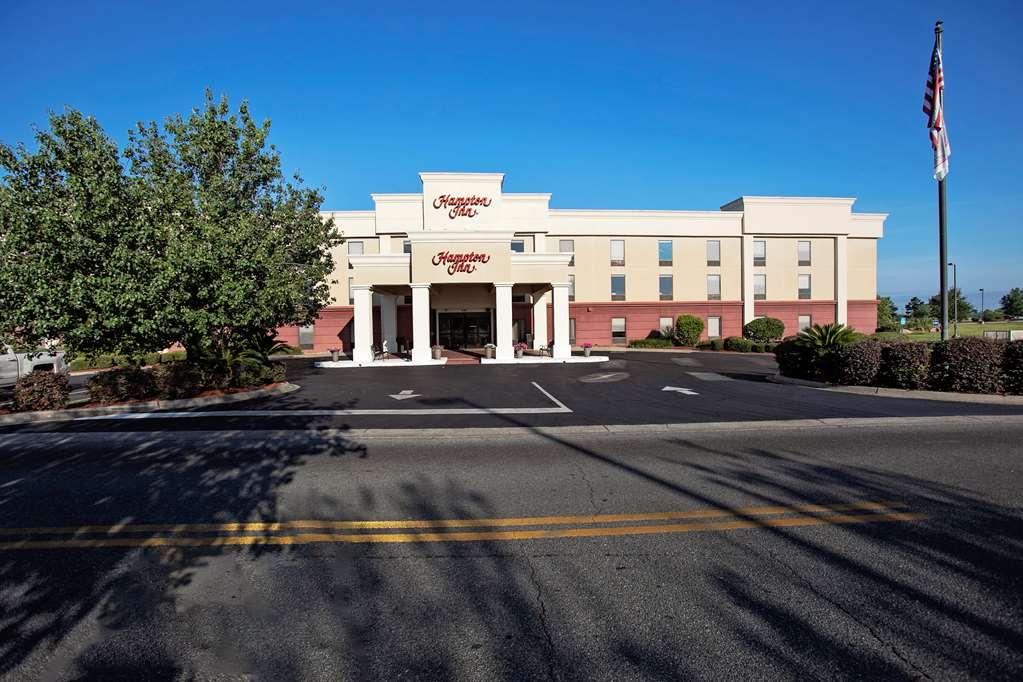 Hampton Inn Moultrie Bagian luar foto