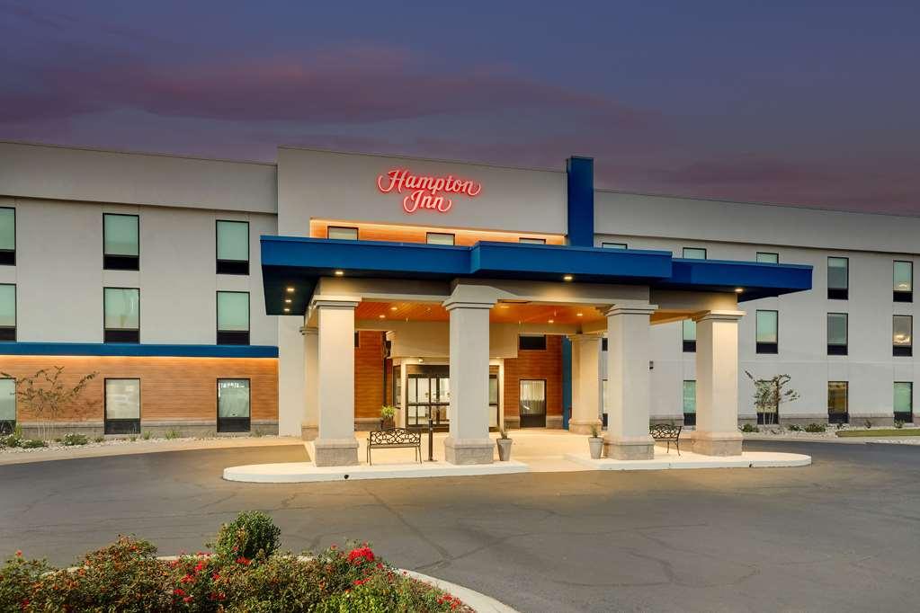 Hampton Inn Moultrie Bagian luar foto