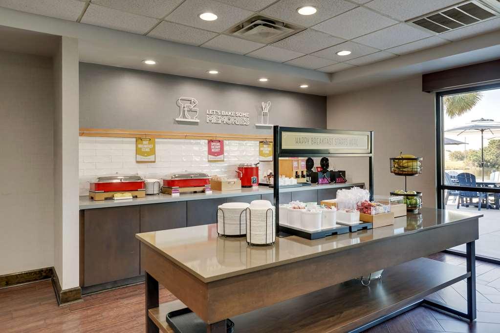Hampton Inn Moultrie Restoran foto